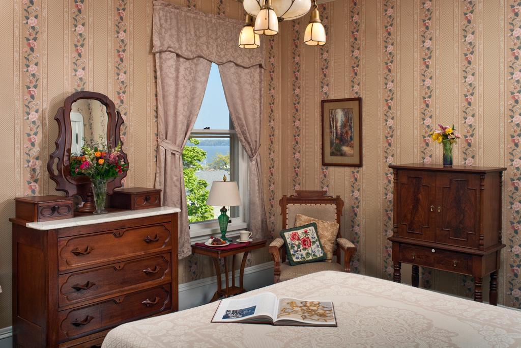 Old Rittenhouse Inn Bayfield Δωμάτιο φωτογραφία