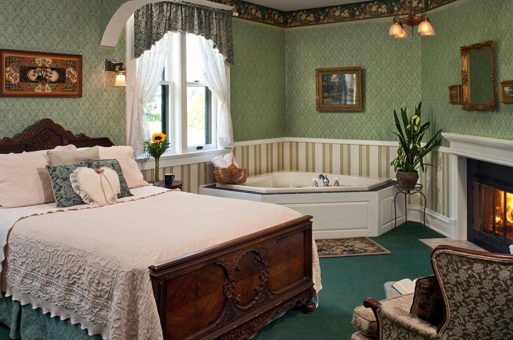 Old Rittenhouse Inn Bayfield Δωμάτιο φωτογραφία